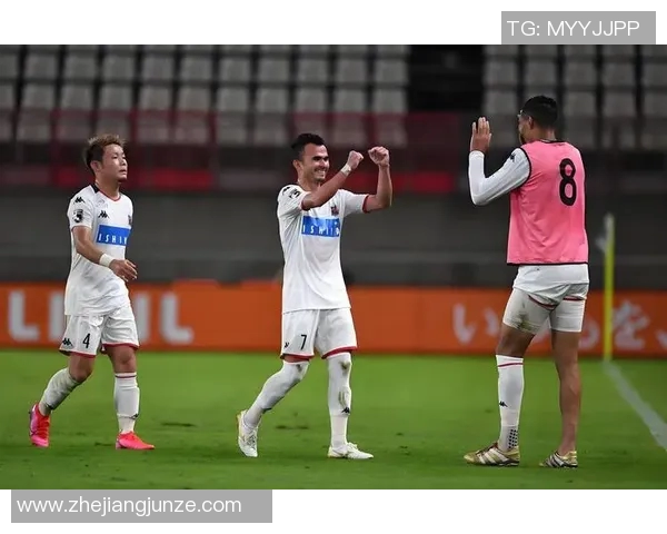 清水鼓动与爱媛FC激战正酣谁能在这场对决中笑到最后