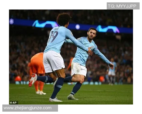 曼彻斯特城与里昂激战成和比分揭晓精彩瞬间回顾